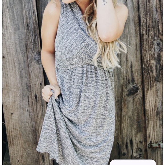 XS like new nursing/breastfeeding/maternity dress - Picture 3 of 11